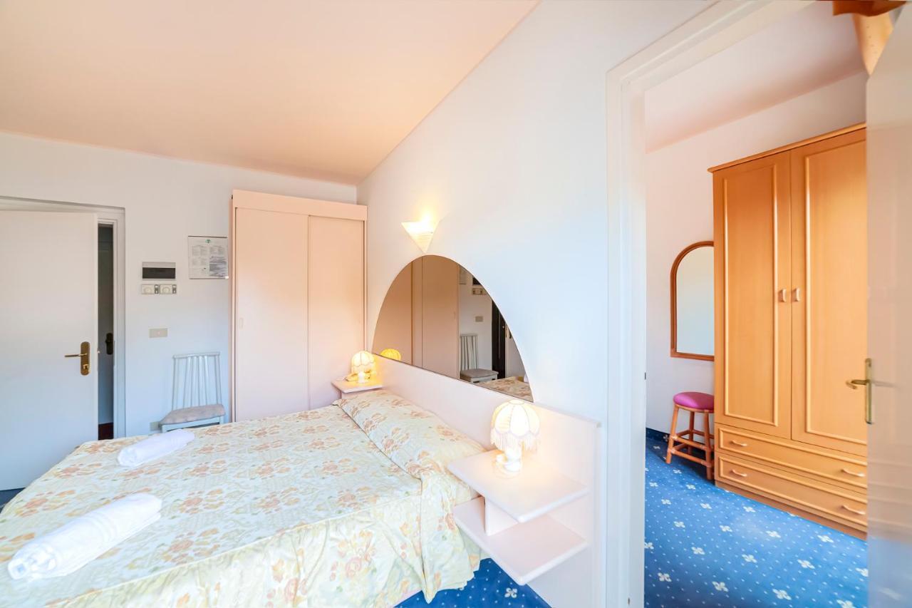Hotel Villa Luisa Λινιάνο Σαμπιαντόρο Εξωτερικό φωτογραφία
