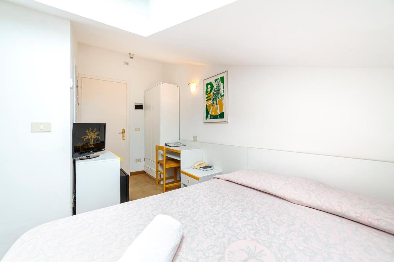 Hotel Villa Luisa Λινιάνο Σαμπιαντόρο Εξωτερικό φωτογραφία