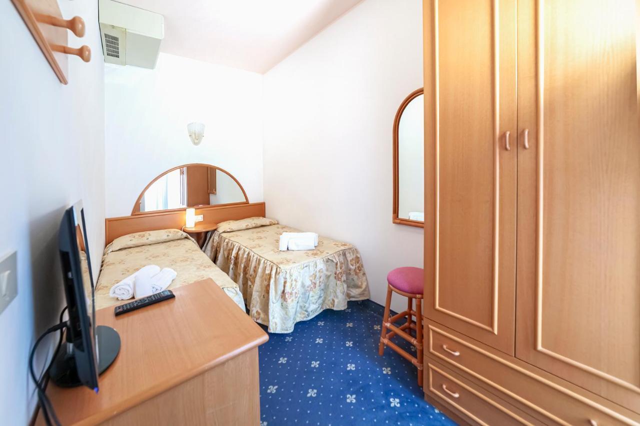 Hotel Villa Luisa Λινιάνο Σαμπιαντόρο Εξωτερικό φωτογραφία