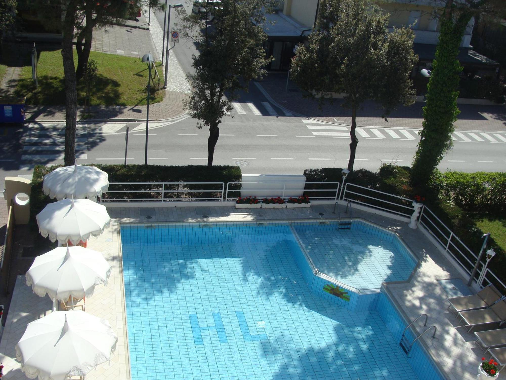 Hotel Villa Luisa Λινιάνο Σαμπιαντόρο Εξωτερικό φωτογραφία