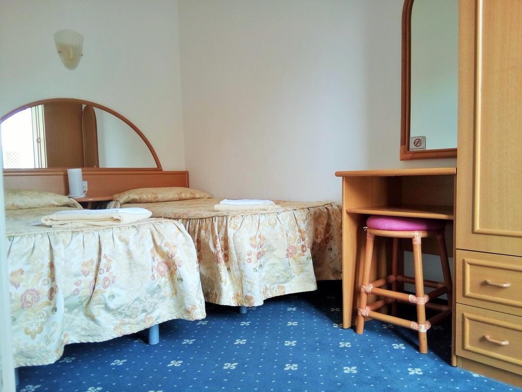 Hotel Villa Luisa Λινιάνο Σαμπιαντόρο Εξωτερικό φωτογραφία